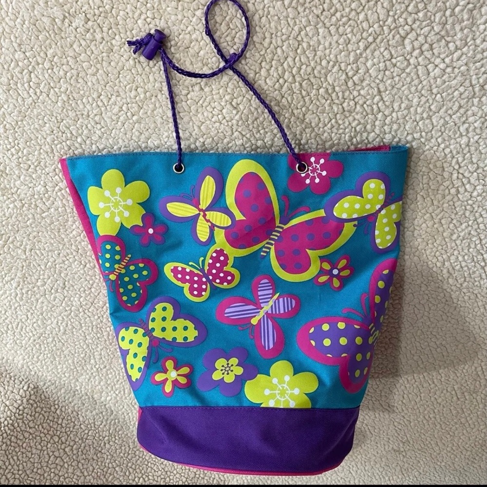 Girls Drawstring Shoulder Bag Backpack Tote
10” W by 14.5” H
Canvas Material